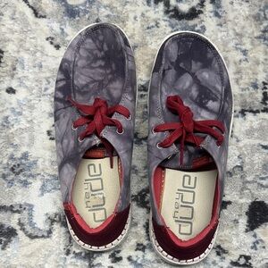 Hey Dude Wally Sox Men’s Shoes Black Tie-Dye Red Lace Size 8